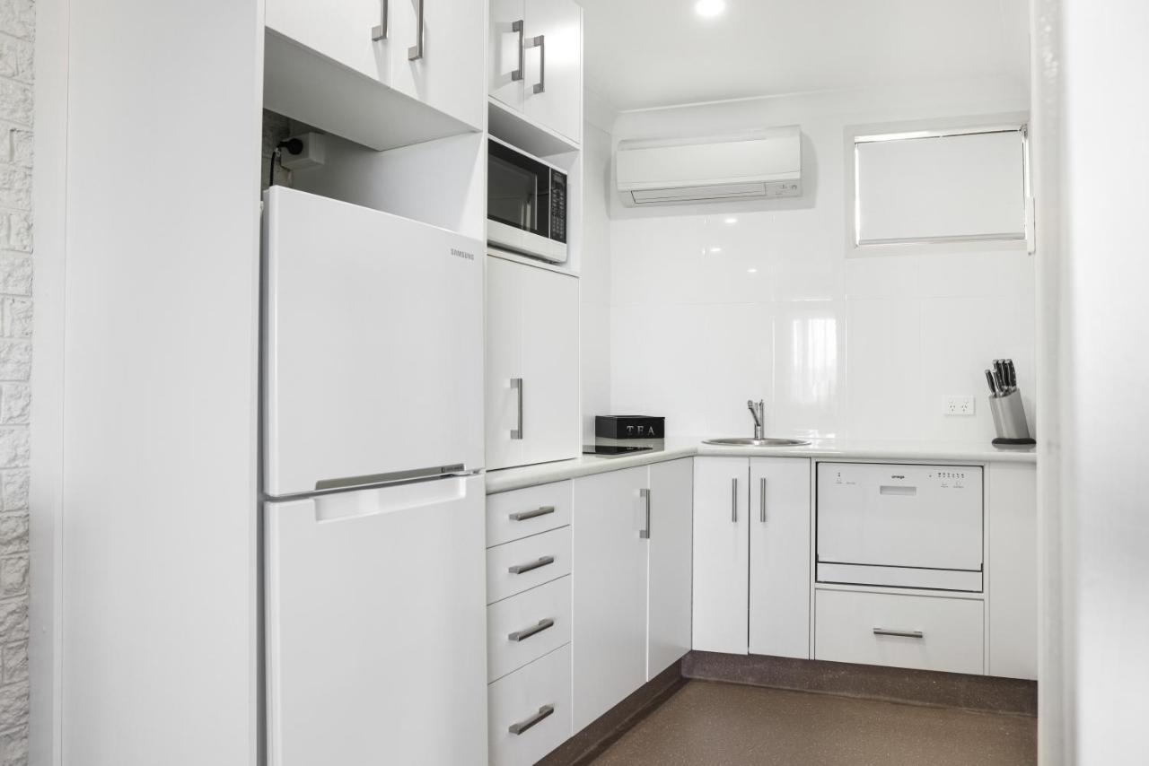The Duck Inn Apartments Тамуърт Екстериор снимка